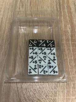 Black/White Positive/Negative D6 Dice 12 mm (12st)