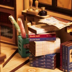 Bookstore - Book Nook Kit - Rolife