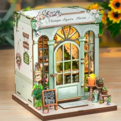Champs-Élysées Florist - Book Nook Kit - CuteBee