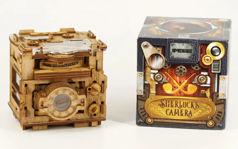 Cluebox Pro – Sherlock's Camera
