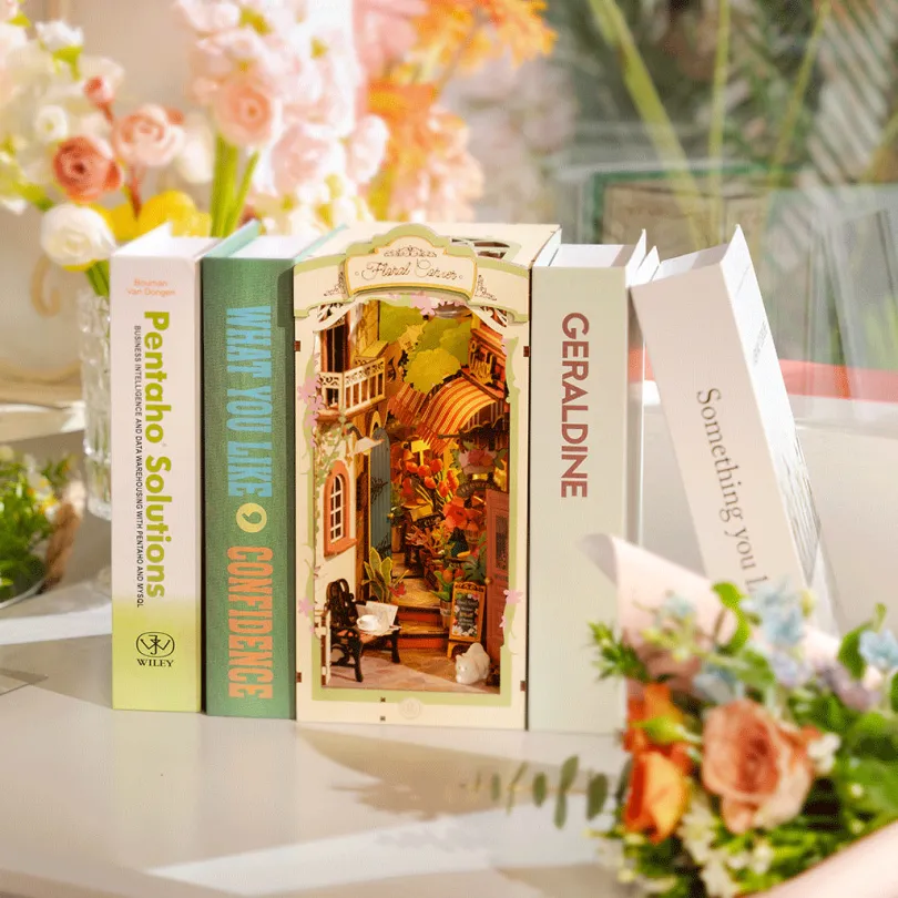 Floral Corner - Book Nook Kit - Rolife
