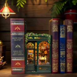 Owl Bookstore - Book Nook Kit - CuteBee