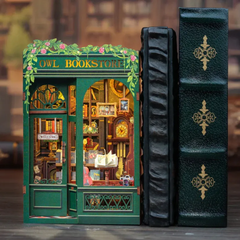 Owl Bookstore - Book Nook Kit - CuteBee