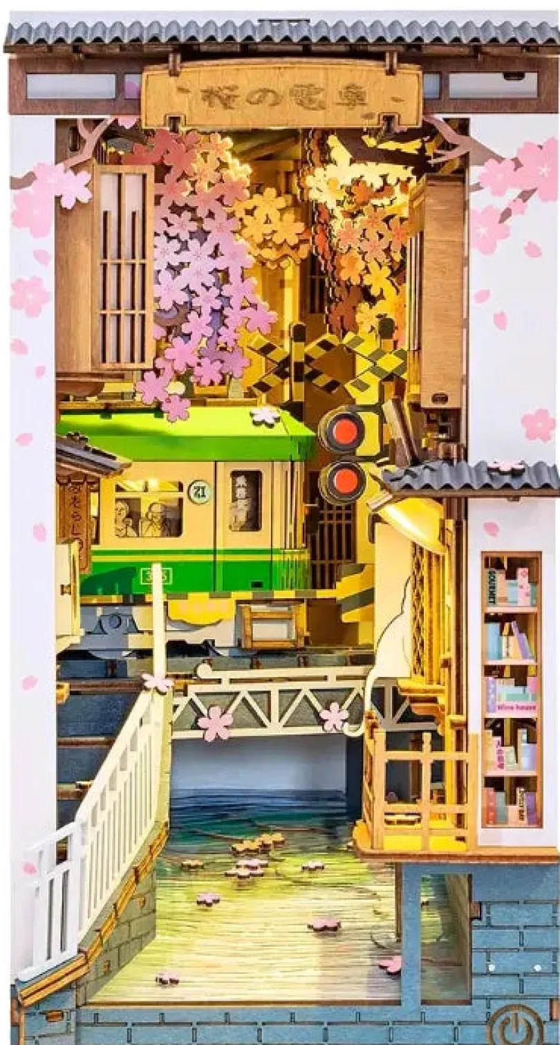 Sakura Densya Book Nook Kit Rolife Rolife