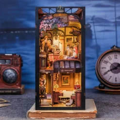 Train Mystery - Book Nook Kit - CuteBee