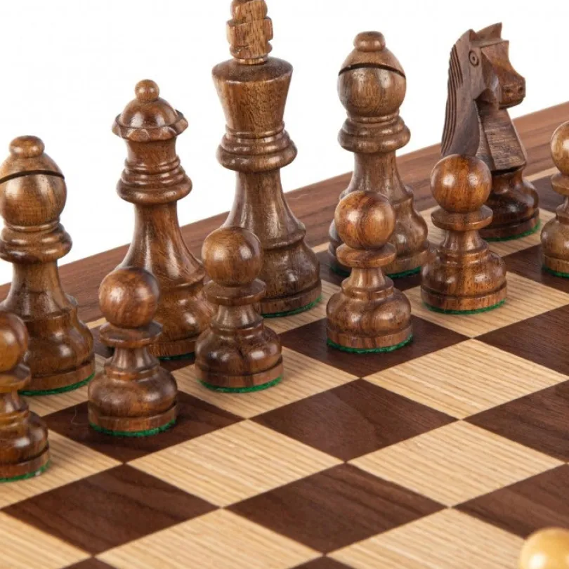 Walnut Schack set 50x50cm (Large) with Staunton Chessmen Manopoulos