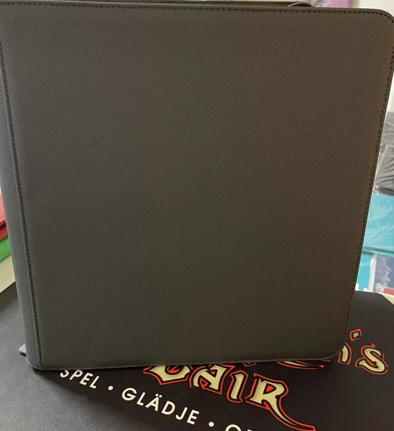 Zip Cardbinder 12-Pocket (480 cards) Black